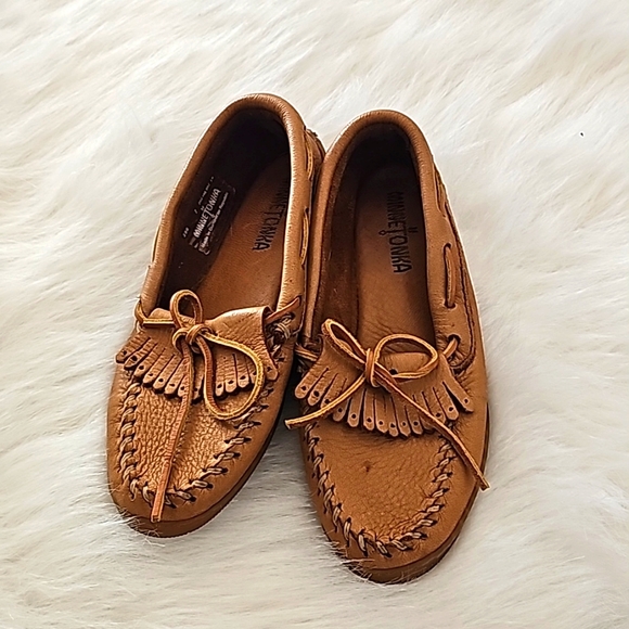 Minnetonka moccasins - Picture 1 of 6